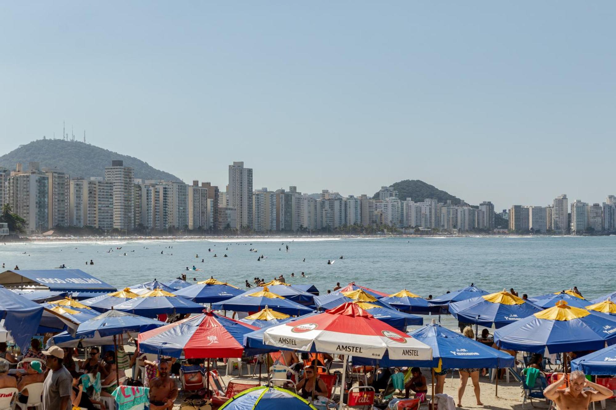 Apto - Predio De Frente Para Praia - Asturias - Guaruja - 2 Vagas Garagem - Wi-Fi E Ar Condicionado Eksteriør billede