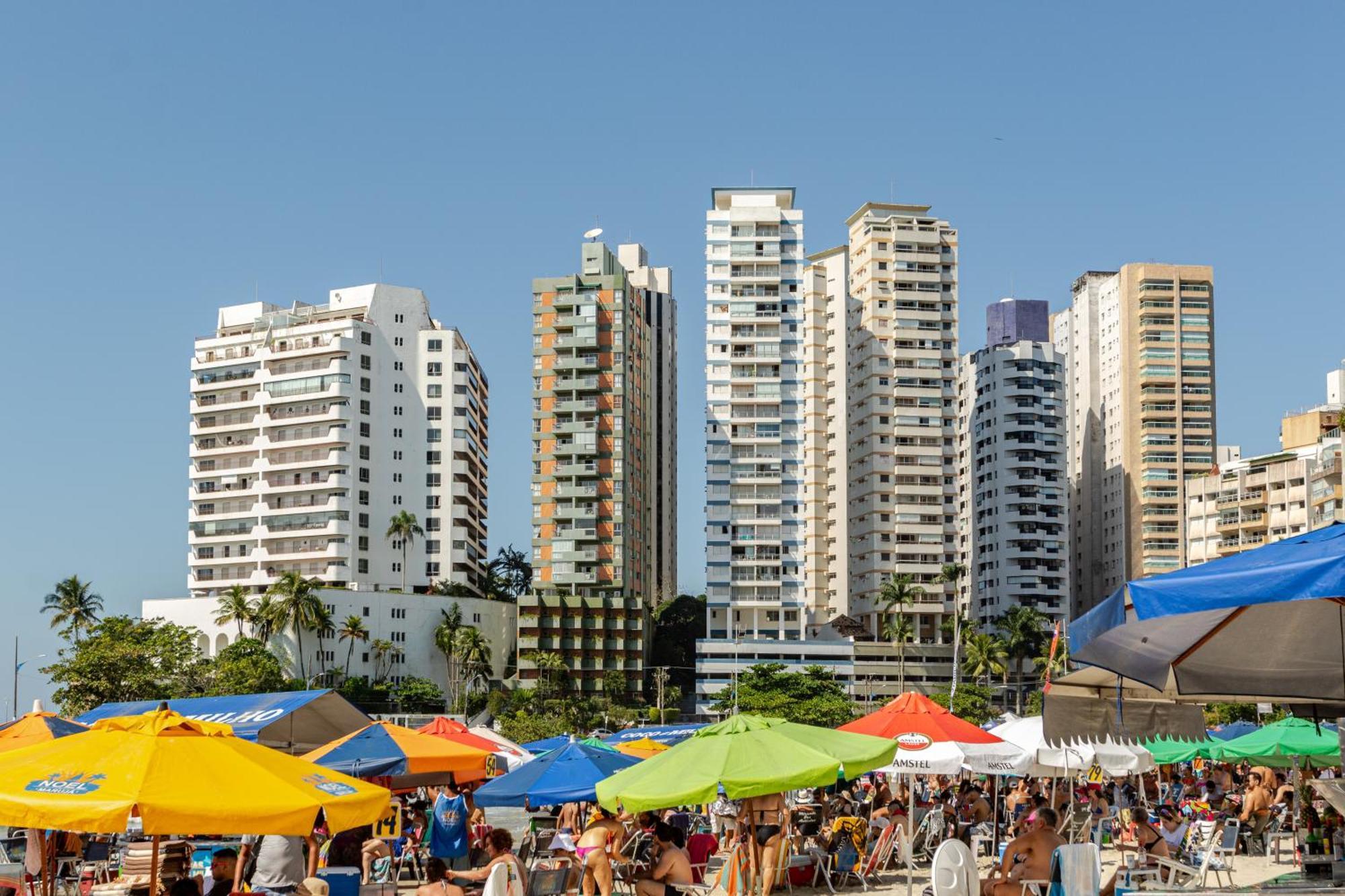 Apto - Predio De Frente Para Praia - Asturias - Guaruja - 2 Vagas Garagem - Wi-Fi E Ar Condicionado Eksteriør billede